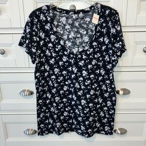 PINK Victoria's Secret Black Fitted Short Sleeve Tee